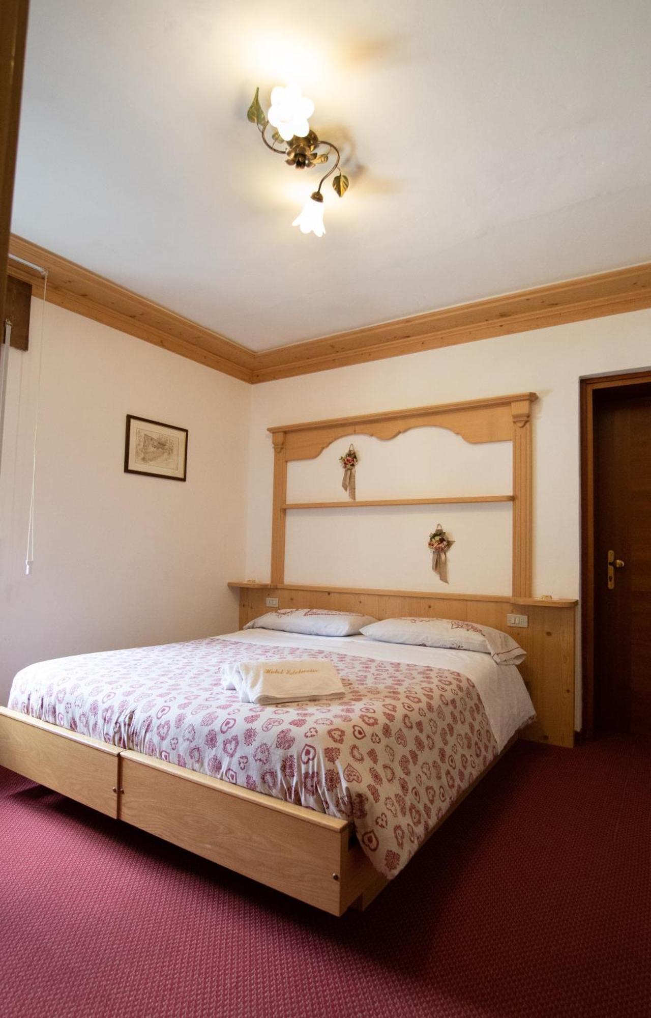 Hotel Edelweiss Val di Zoldo Kültér fotó