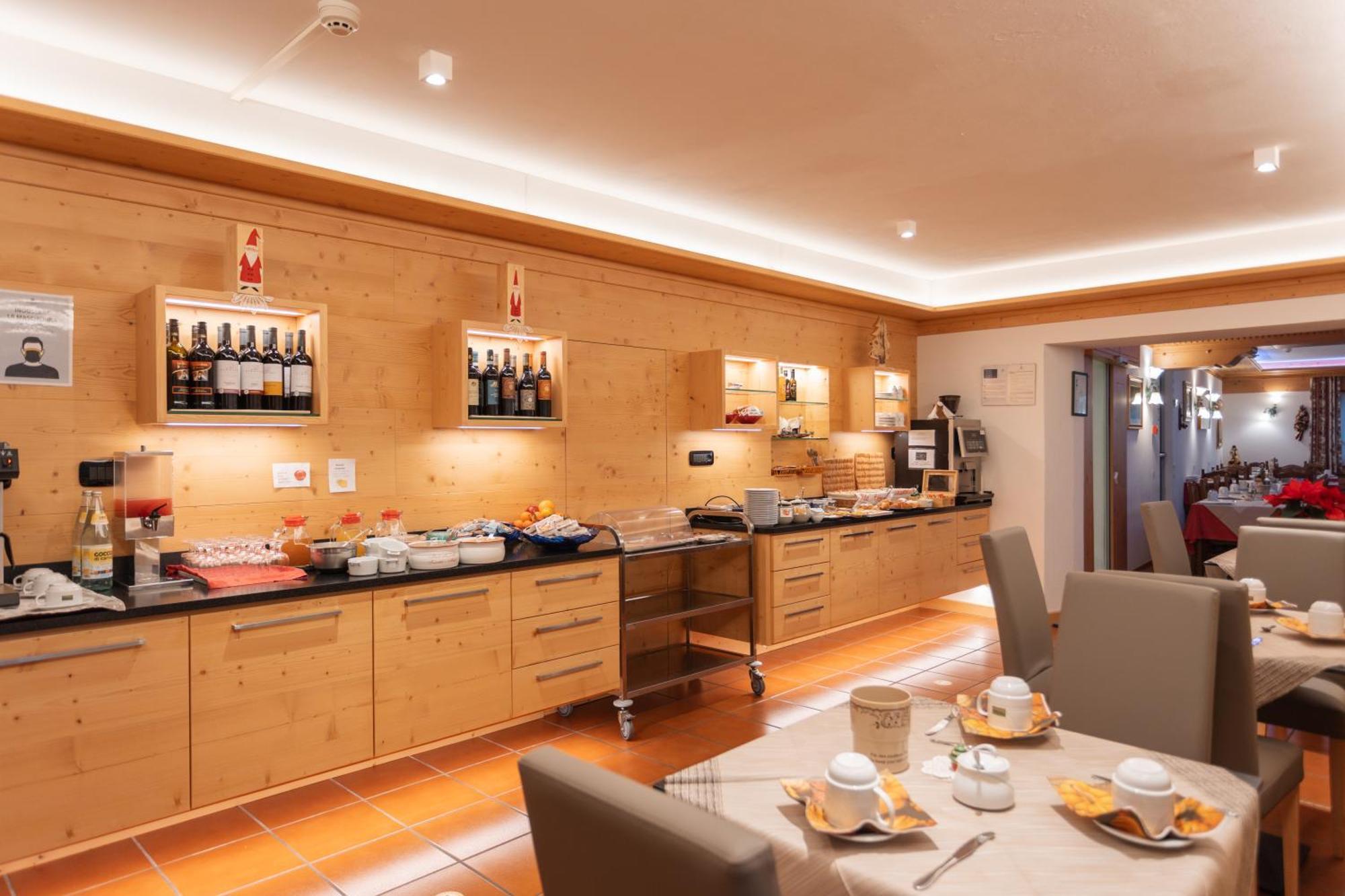 Hotel Edelweiss Val di Zoldo Kültér fotó